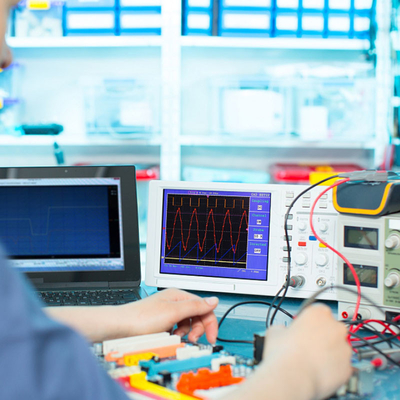Service d'authentification de machine-outil de contrôle de qualité de laboratoire d'essais de batterie de module d'EV tiers