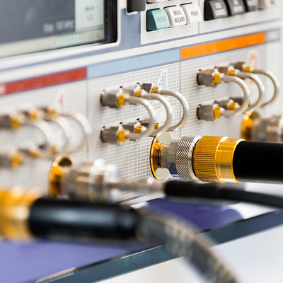 Laboratoires d'essais de FCC de GB/T12668.501 GB/T12668.3 soudant service d'authentification de machines de construction le tiers